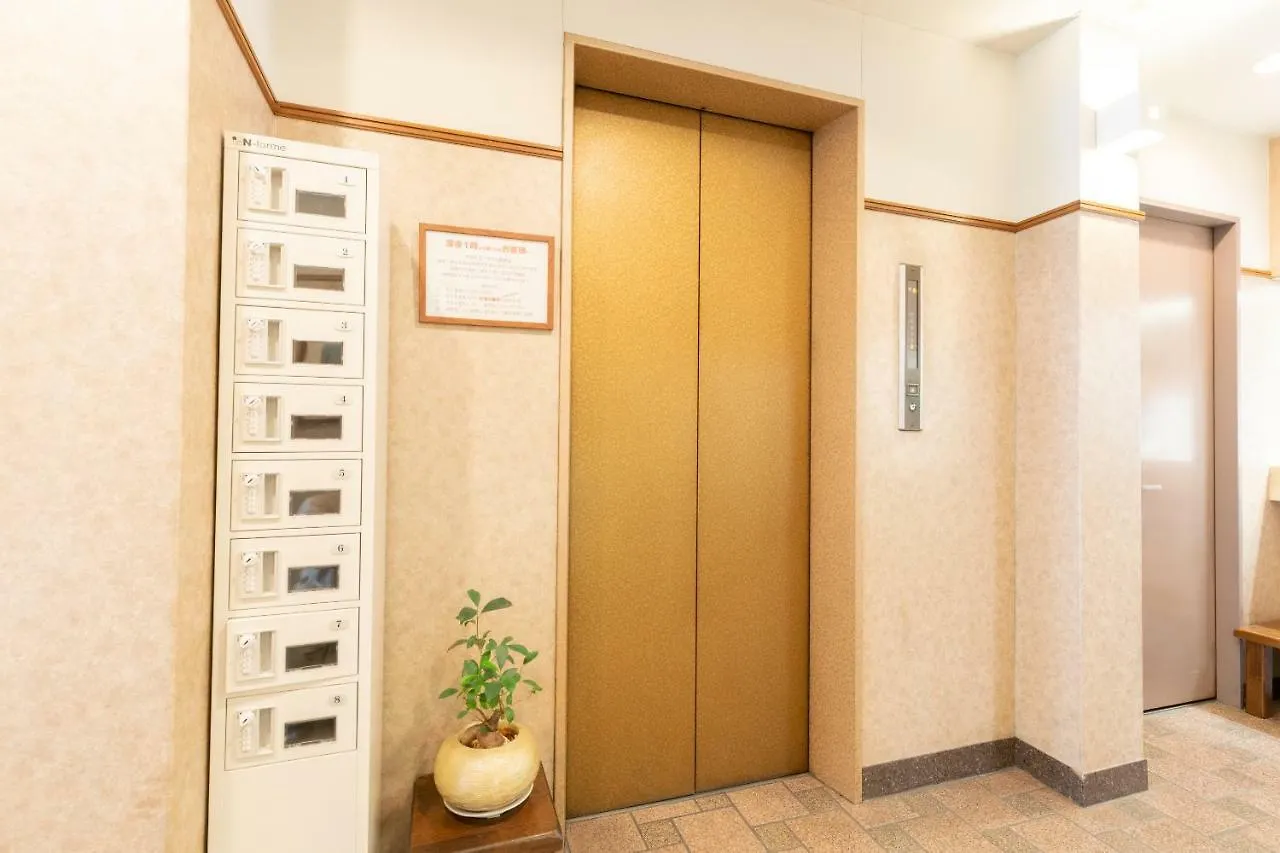 Hotel U-Nus Osaka 2*,